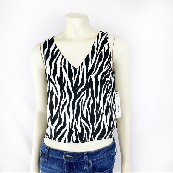 Aqua bohemian animal print cropped top size XS - Picture 3 of 8